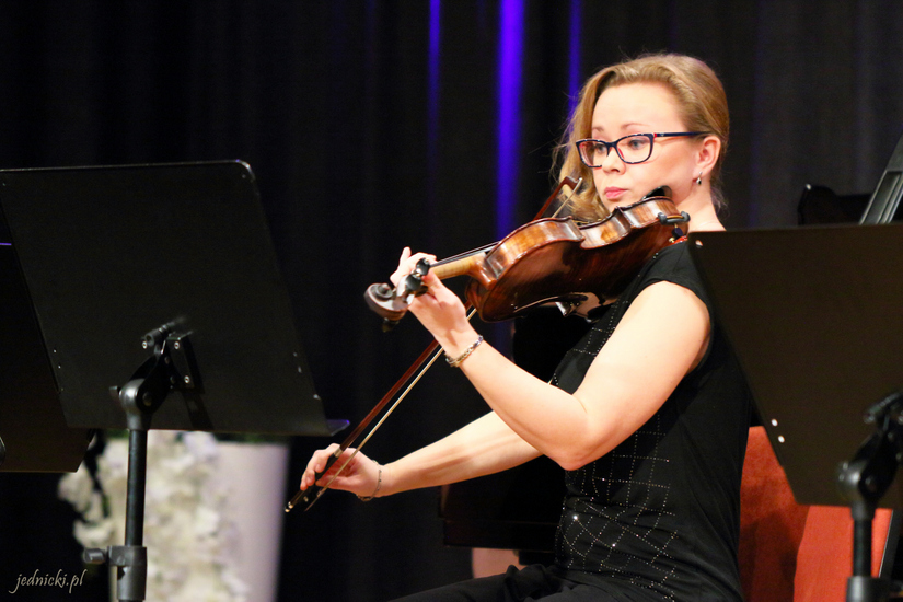 II Koncert fortepianowy f-moll op. 21 Fryderyka Chopina - Zesp Szk Muzycznych Ruda lska - 9 marca 2016 rok