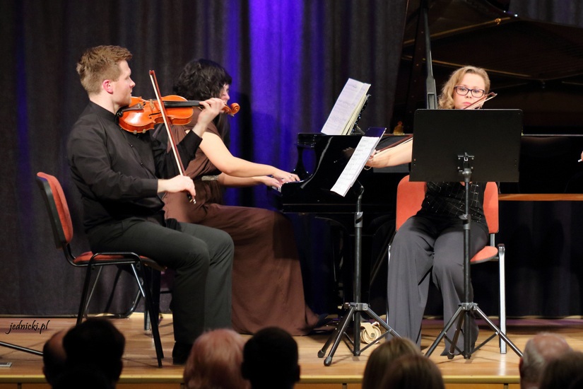 II Koncert fortepianowy f-moll op. 21 Fryderyka Chopina - Zesp Szk Muzycznych Ruda lska - 9 marca 2016 rok